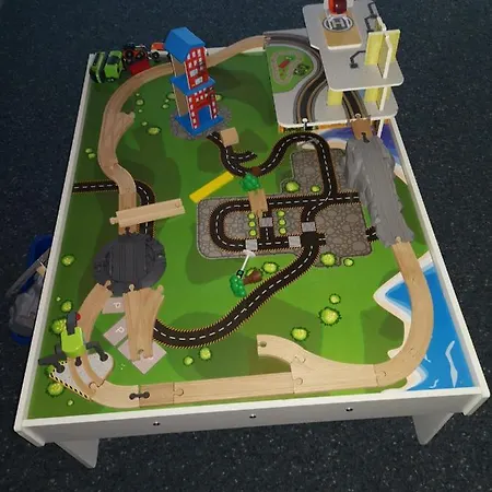 レ ナチュレル アパート